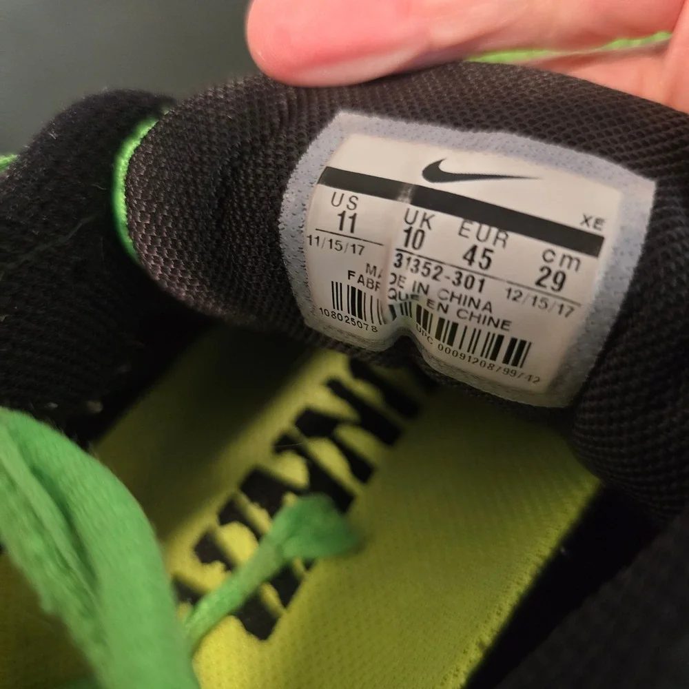 Nike Air Zoom Pegasus 33 Mens Running Shoes Green Black 831352-301‎ Size 11